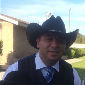 Meet your Posher, Jose